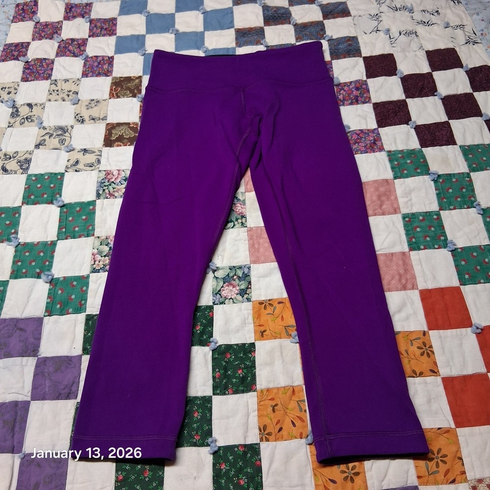 Lululemon Leggings Womens Size 4 Purple Cropped Stretch Athletic